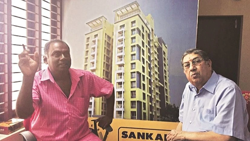 Vice-chairman N Srinivasan (in picture) and his marketing team have been meeting stockists and dealers to understand the impact of note ban and educate them on using digital modes for transactions Vice-chairman N Srinivasan (in picture) and his marketing team have been meeting stockists and dealers to understand the impact of note ban and educate them on using digital modes for transactions