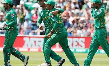 ICC Champions Trophy: England bowled out for 211 by Pakistan in first semis Pakistan vs England, ICC Champions Trophy 2017