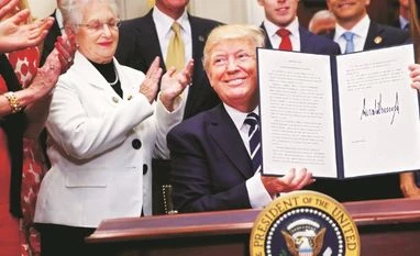 Trump probed for obstructing justice Donald Trump