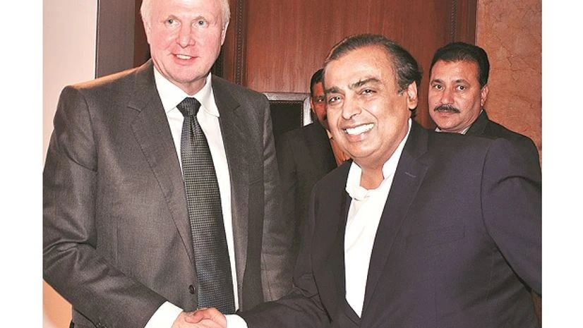 RIL CMD Mukesh Ambani (right) with BP Group Chief Executive Bob Dudley at a press conference in New Delhi on Thursday. Ambani said demand for fuel was expected to grow by 5-7% every year over the next decade. Photo: Sanjay K Sharma RIL CMD Mukesh Ambani (right) with BP Group Chief Executive Bob Dudley at a press conference in New Delhi on Thursday. Ambani said demand for fuel was expected to grow by 5-7% every year over the next decade. Photo: Sanjay K Sharma