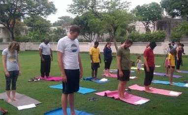 Over 11,000 people participate in two-week Yogathon at 350 US locations More than 11K people participate in yogathon in US