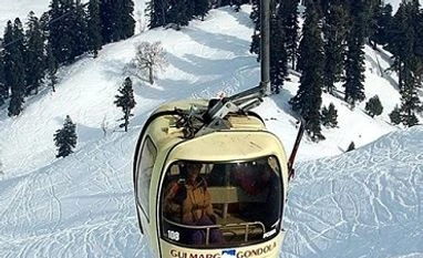 Seven die in Gulmarg cable car accident, rescue operations underway Gandola, Gulmarg