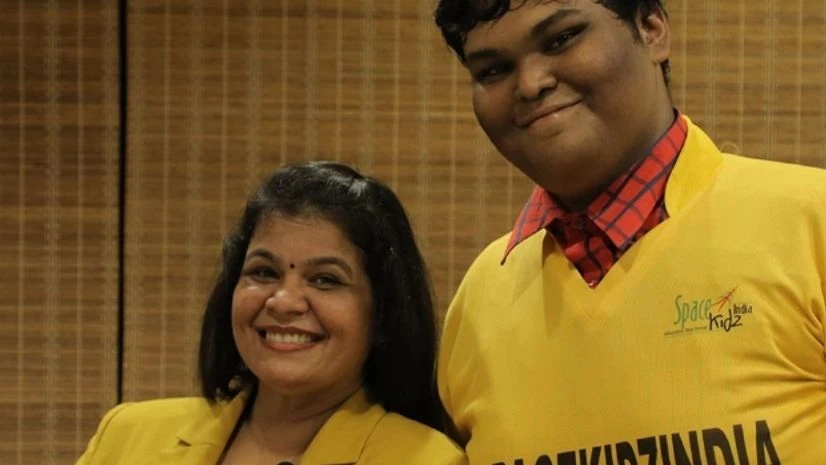 Rifath Shaarook Rifath Shaarook