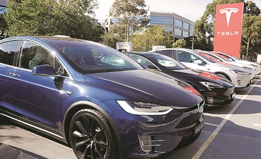 Tesla Executing a smooth introduction of the Model 3 as demand for the Model S sedan and Model X sport utility vehicle flatline has sapped from Tesla’s stock surge this year (Photo: Reuters)