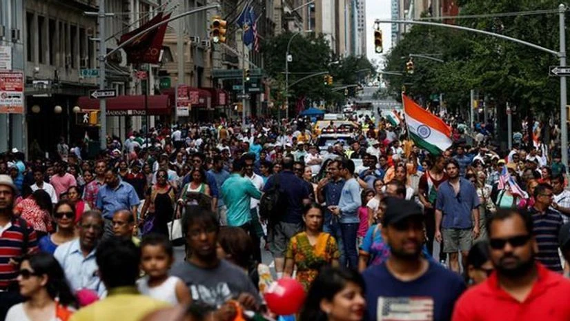 6.6 crore Indians plan to migrate to US, UK by 2018: Report 6.6 crore Indians plan to migrate to US, UK by 2018: Report