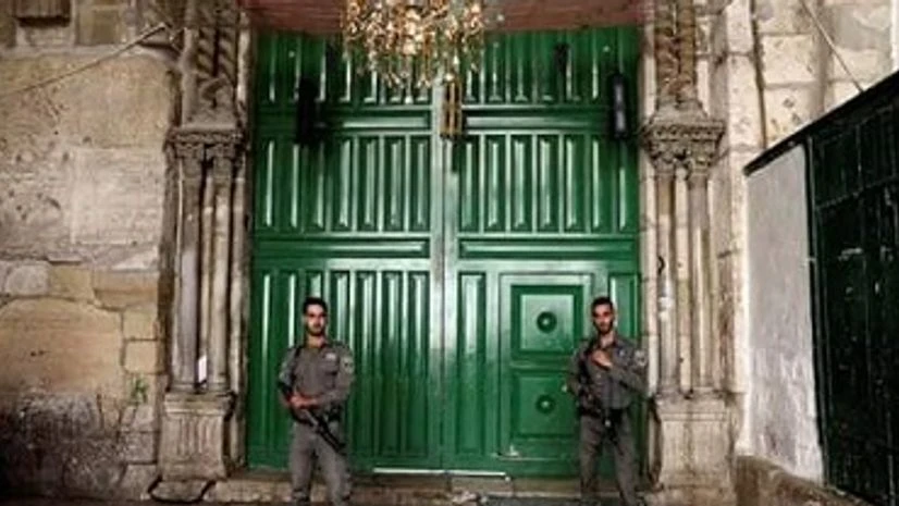 The Al aqsa mosque was closed after the attack, Photo:Twitter The Al aqsa mosque was closed after the attack, Photo:Twitter
