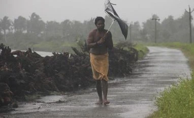 IMD issues yellow alert for thunderstorm in parts of Gujarat, Maharashtra Monsoon 2017: IMD forecasts heavy rainfall across Odisha, fishermen warned