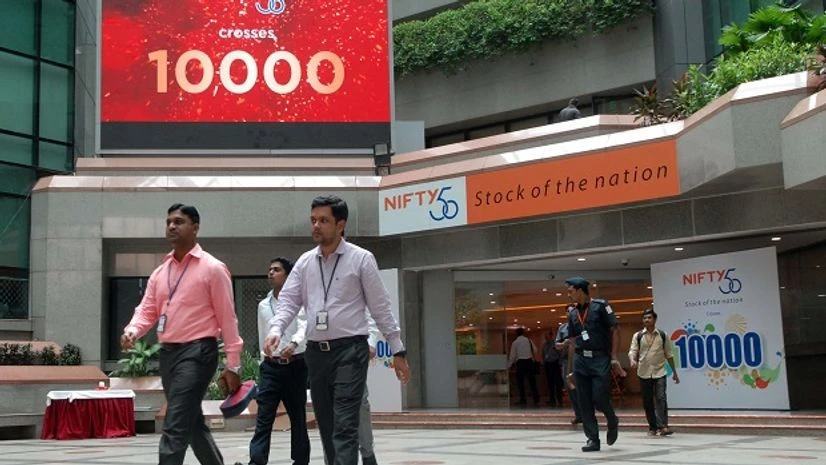 Nifty crosses 10,000 mark in early trade at NSE in Mumbai on Tuesday 25th July 2017 Photo: Kamlesh Pednekar Nifty crosses 10,000 mark
