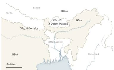 How India and China have come to the brink over a remote mountain pass map