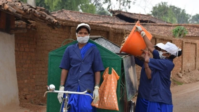 Chhattisgarh, Ambikapur, village, waste, women Chhattisgarh, Ambikapur, village, waste, women