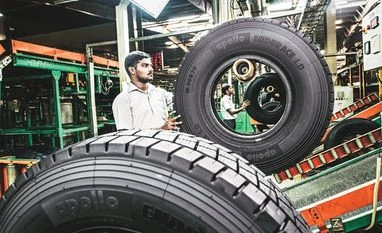 Apollo Tyres Q2 net profit surges 11% to Rs 194 cr on back of robust sales Apollo Tyres