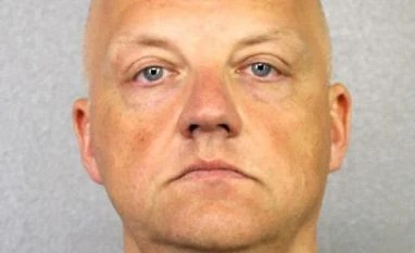Volkswagen executive pleads guilty in US diesel emissions case Volkswagen executive Oliver Schmidt