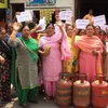 LPG subsidy, women protest, LPG, Congress, Congress workers
