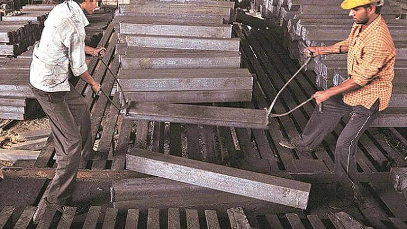 Govt to invest Rs 500 cr in setting up five scrap-based steel plants Govt to invest Rs 500 cr in setting up five scrap-based steel plants