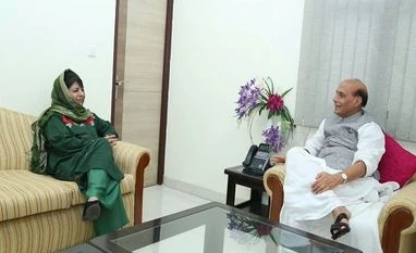 Mehbooba Mufti meets Rajnath Singh amid debate over special status to J&K Mehbooba Mufti with Rajnath Singh