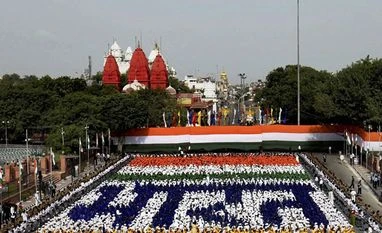 India@70: Are we really ahead of China & Pakistan? Find out India At 70: What A Comparison With 5 Nations Reveals