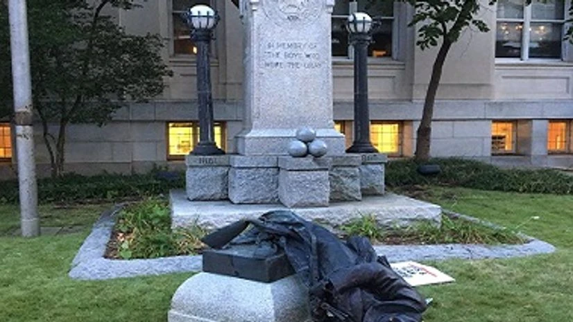 North Carolina, protests, US, Confederate statue North Carolina, protests, US, Confederate statue