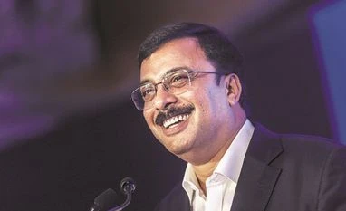 Ashok Leyland eyes 5-fold increase in light CVs' export; to invest Rs 4 bn Ashok Leyland MD Vinod K Dasari