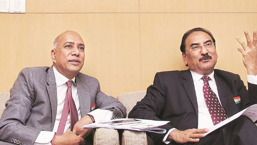 Dilip Gaur, Sushil Agarwal Dilip Gaur, Sushil Agarwal