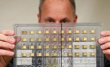 US begins probing China technology transfer despite threats of a trade war US begins probing China technology transfer despite threats of a trade war