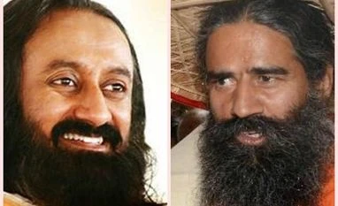 Sri Sri Ravi Shankar losing beauty battle with Ramdev Baba Ramdev, Sri Sri Ravi Shankar