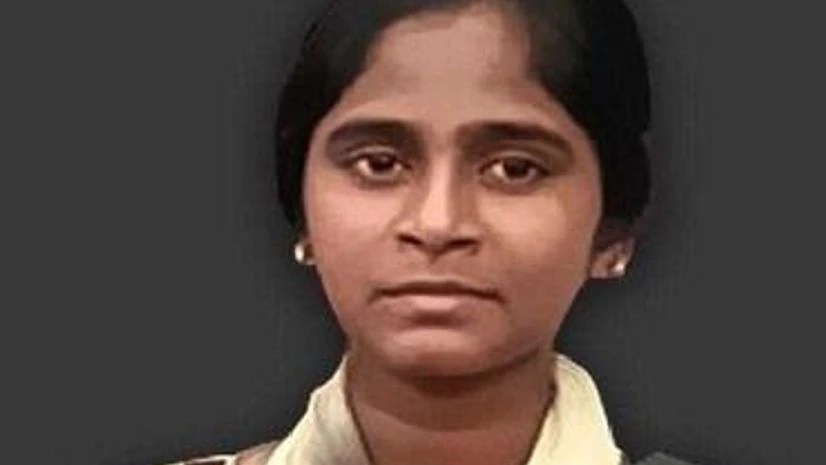 Tamil Nadu topper Anita, who fought against NEET commits suicide Tamil Nadu topper Anita, who fought against NEET commits suicide