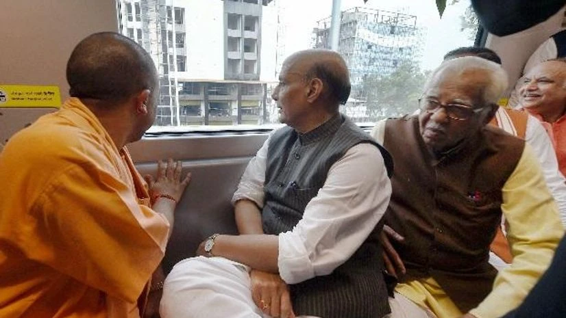 Lucknow Metro, CM Yogi Adityanath, Adityanath, Rajnath Singh Lucknow Metro, CM Yogi Adityanath, Adityanath, Rajnath Singh