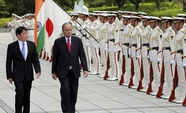 Arun Jaitley holds talks with Japan Defence Minister to boost military ties Itsunori Onodera, Arun Jaitley