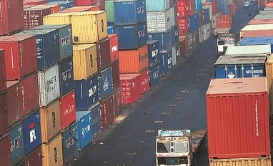 DP World mulls acquisitions in bulk & liquid businesses containers, bulk businesses, logistics, container trade, trade