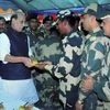 Union Home Minister Rajnath Singh during a visit to BSF Campus in the Nowshera sector of Rajouri. Photo: PTI