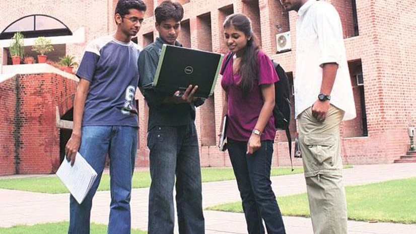 Peak domestic salary rises 10% at IIM-A Peak domestic salary rises 10% at IIM-A