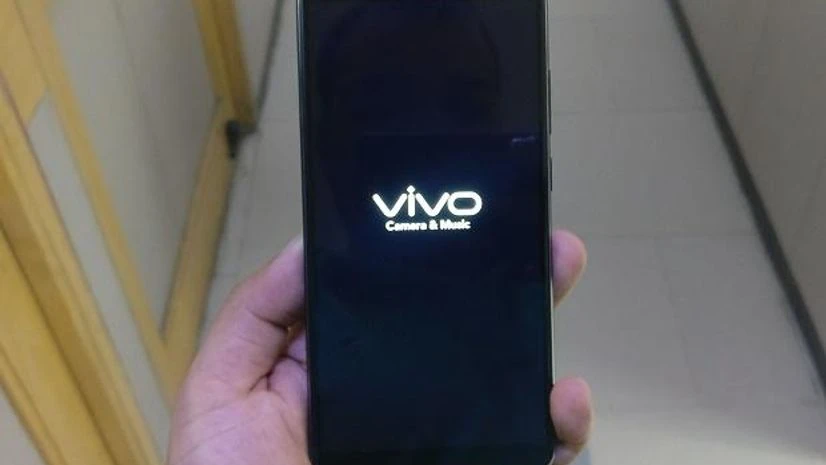 Vivo V7+ Vivo V7+