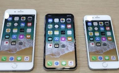 Apple iPhone 8 failure: Battery swelling reported in US iphone