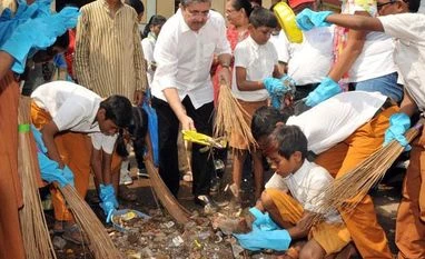 From ICICI Bank to SBI chief, bankers wield brooms, pledge for clean India From ICICI Bank to SBI chief, bankers wield brooms, pledge for clean India