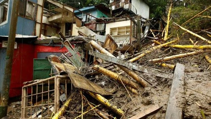 Tropical Storm Nate leaves 28 dead; bears down on Mexico and US Tropical Storm Nate leaves 28 dead; bears down on Mexico and US