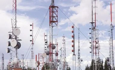 Telecom firms stare at 750 bps loss by FY20 as operators exit co-locations Telecom tower industry