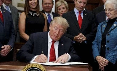 Trump says he has decided to decertify Iran nuclear deal Trump