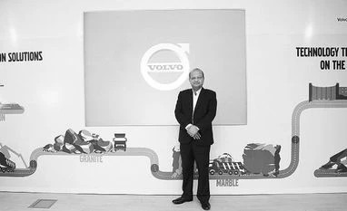 Volvo, Vinod Aggarwal Vinod Aggarwal, MD and CEO, VE Commercial Vehicles