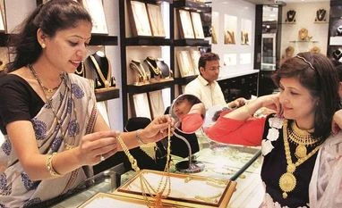 Akshaya Tritiya: Despite gold at Rs 32k, jewellers see 20% growth in sales Jewellery