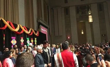 In Pics: Canadian PM Justin Trudeau celebrates Diwali in Indian attire Justin Trudeau with Indian High Commissioner Vikas Swarup. Photo: Twitter ( @Justin Trudeau)