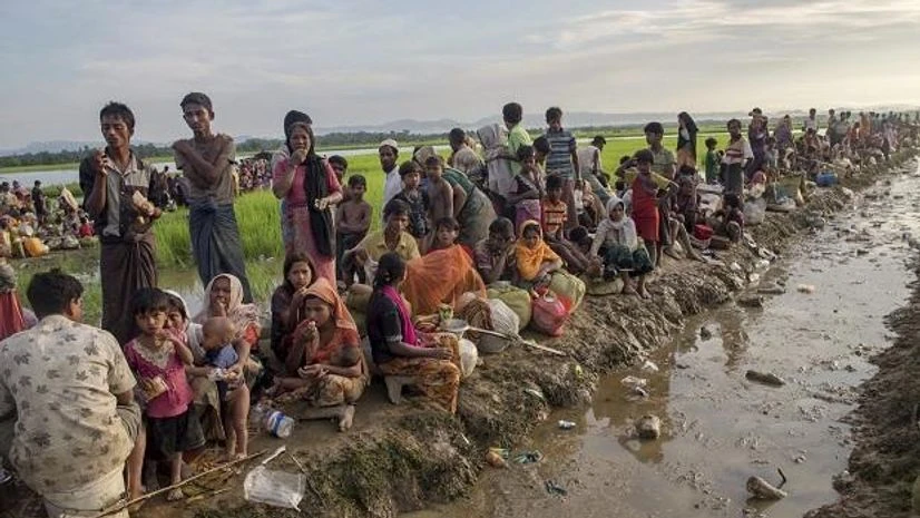 Rohingya Muslims Palong Khali : Newly arrived Rohingya Muslims, who crossed over from Myanmar into Bangladesh. Photo: PTI