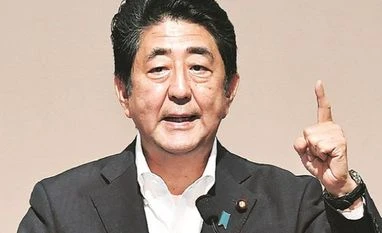 Japan PM Abe apologises, vows to revise constitution amid ongoing scandal Shinzo Abe