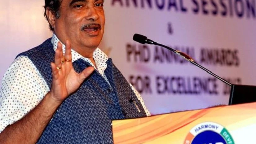 Minister of Road Transport and Highways Nitin Gadkari at PHD Chambers 112th Annual Session in New Delhi on Thursday (Photo: Dalip Kumar) Minister of Road Transport and Highways Nitin Gadkari at PHD Chambers 112th Annual Session in New Delhi on Thursday (Photo: Dalip Kumar)