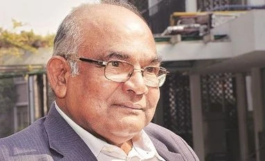 Former RBI governor Y V Reddy says India should aim at 7.5% growth in 2 yrs Y V Reddy