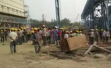 NTPC boiler blast: 4 killed, 100 injured in Rae Bareli; workers panic NTPC Unchahar plant explosion: 4 killed, 100 injured in UP's Raebareli