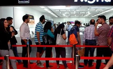 Flipkart, Amazon help Apple double its revenue in India Apple, iPhone X, iPhones