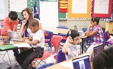 Covid-19: Schools in US under pressure to reopen for in-person learning schools