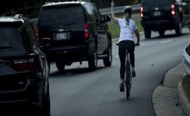 Woman who showed middle finger to Trump's motorcade gets fired Donald Trump