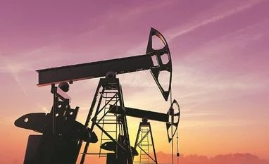 Brent crude oil prices near 2015 high after North Sea pipeline shutdown Crude Oil