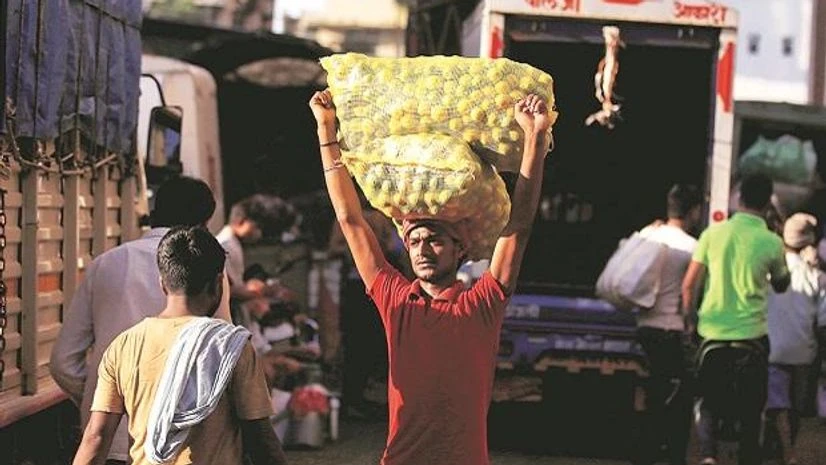 October retail inflation touches 7-month high October retail inflation touches 7-month high
